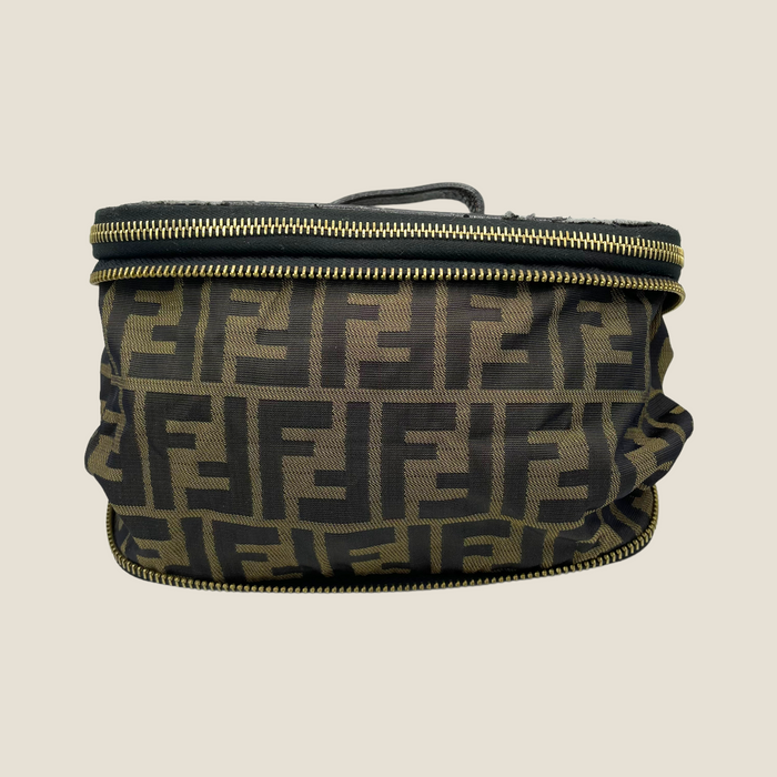 Vintage Fendi Zucca Jacquard Collapsible Cosmetic Vanity Pouch– RELUXX Vintage Fendi Zucca Jacquard Collapsible Cosmetic Vanity Pouch– RELUXX